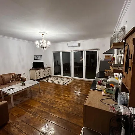 House On The River Apartment *